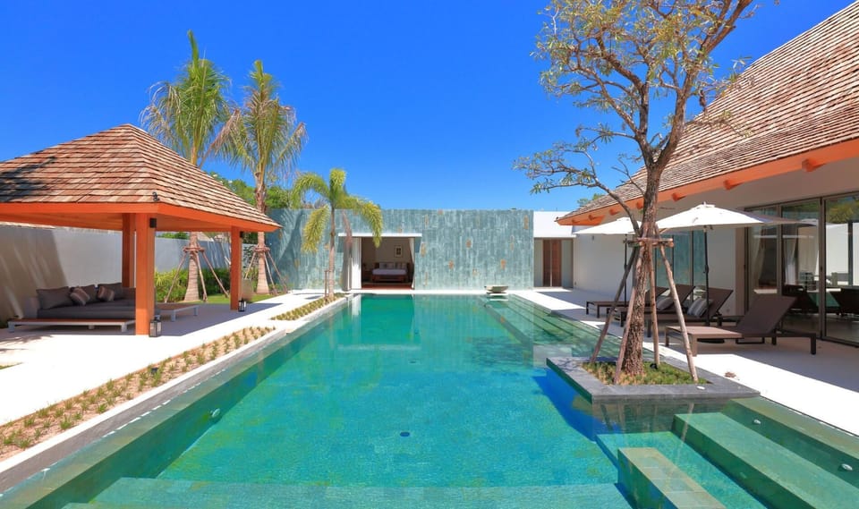 Luxury brand new villa with maid Anchan Tropicana (11931)