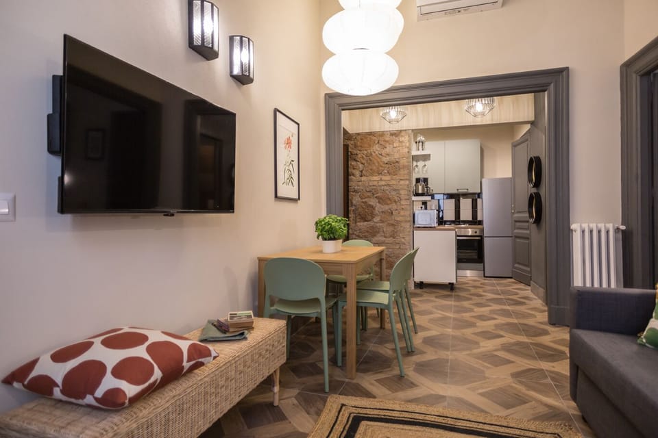 Cozy Family Apartment Colosseum Apartment in Rome