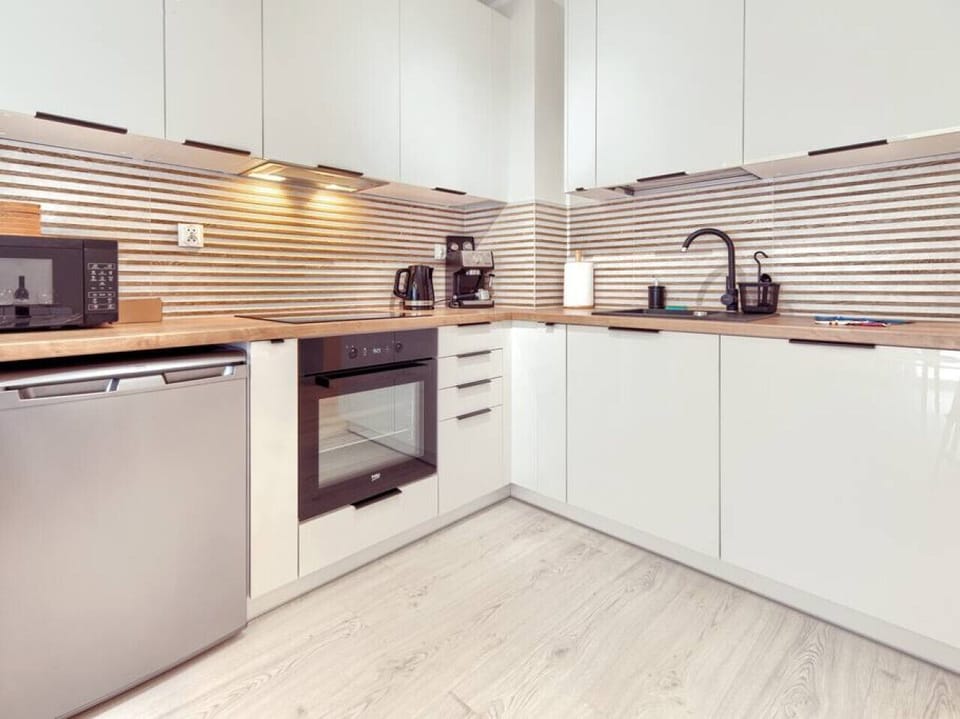 Functional Kitchen With Oven And Microwave | Book Now With RENTUJEMY