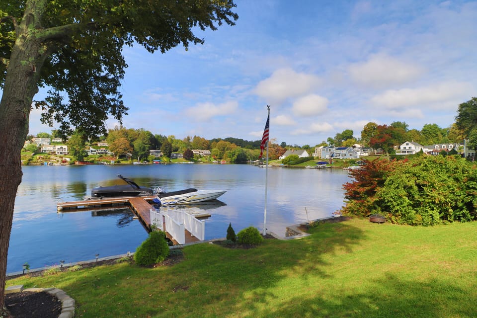 Western exposure for gorgeous sunsets 