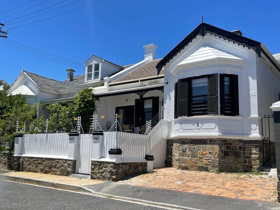 Bright and comfortable 3-bedroom home with plenty of space for everyone.