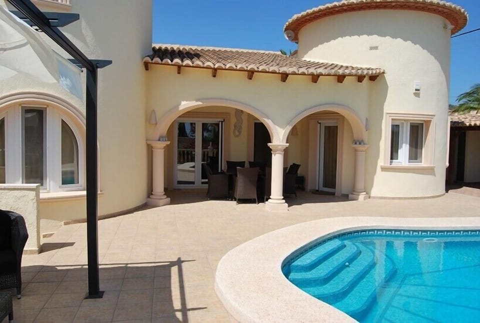Covered terrace