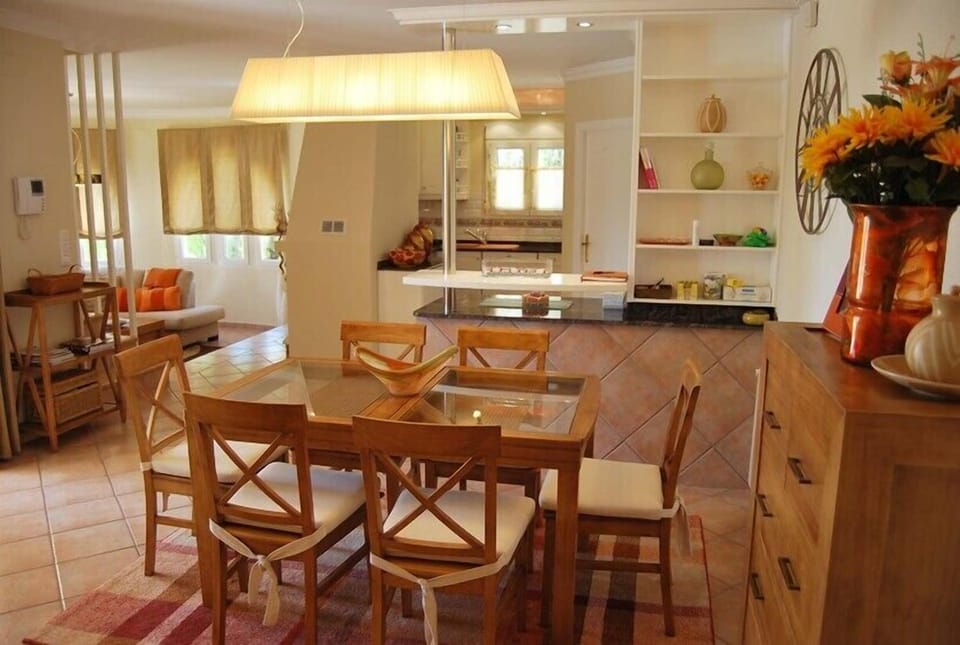 Kitchen-dining room