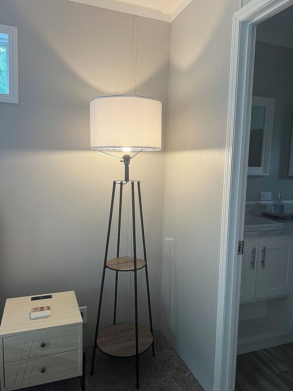 Primary bedroom additional lighting