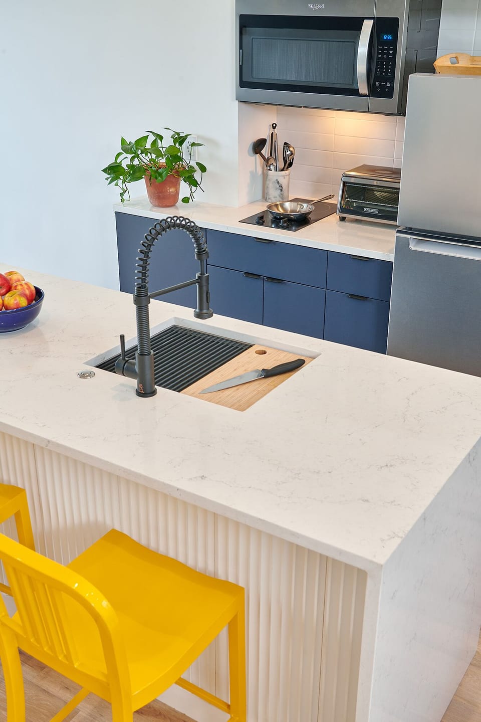 Well-equipped kitchenette for preparing simple meals.
