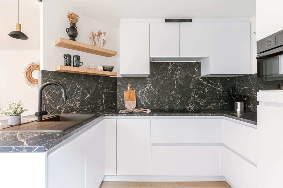 Equipped kitchen with Nespresso