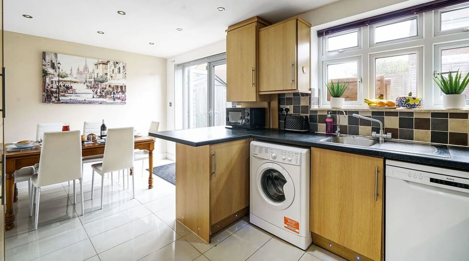 Kitchen Space with Garden View! Whats for Supper?