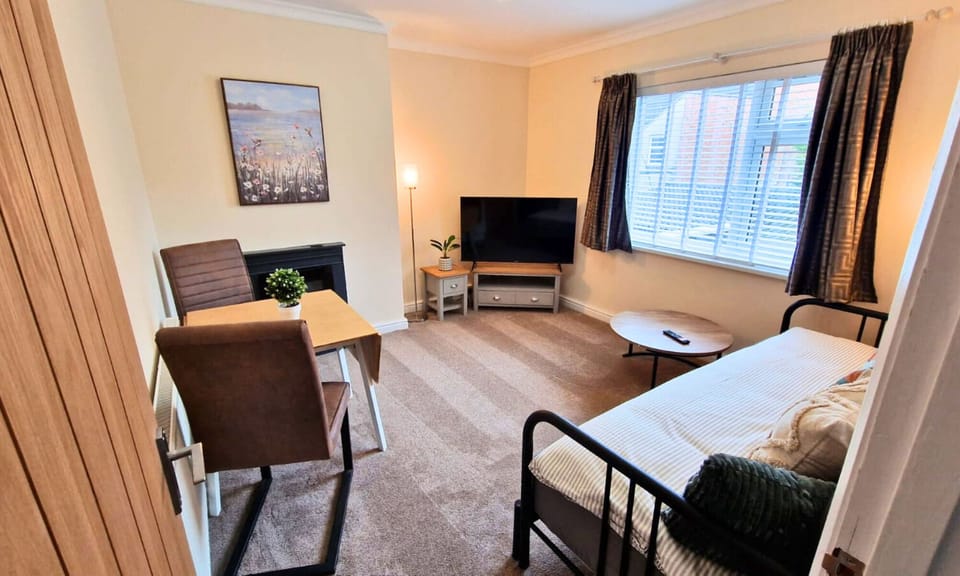 Relax after a busy day in our cosy lounge/dining area. Flat screen smart tv with all streaming apps like Nextflix. Free Wi-fi in all rooms.  Comes with a dining table and comfy sofa that can be made into a bed upon request. 