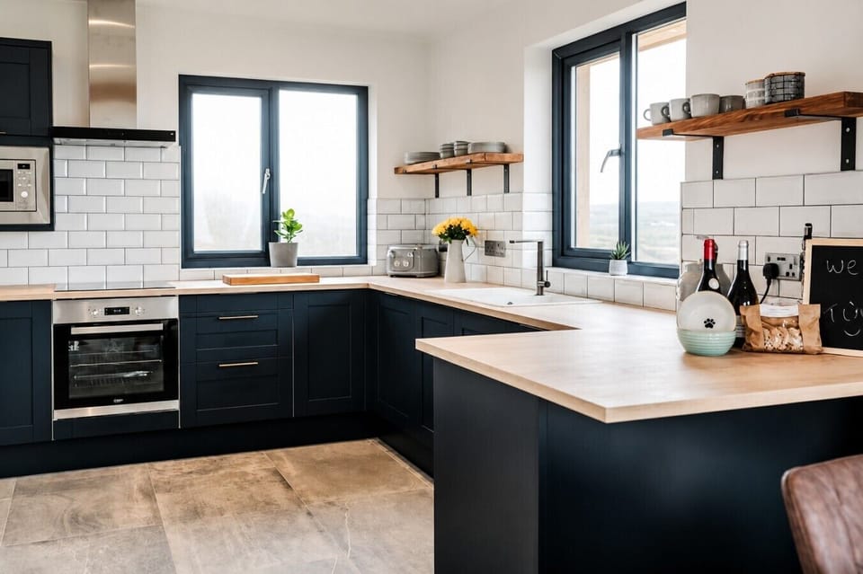 Open plan kitchen fully equipt