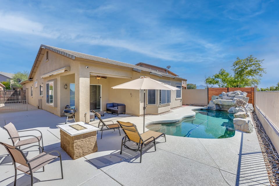 Avondale Vacation Rental | 3BR | 2BA | 1,675 Sq Ft | 1 Step to Enter