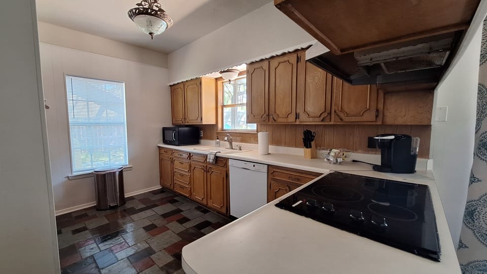 Fully stocked kitchen Including Coffee Bar and grilling utensils