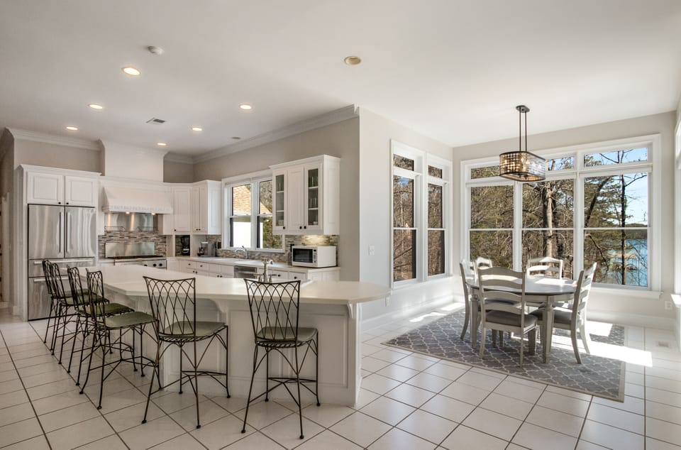 Huge kitchen with breakfast nook and unbeatable views.