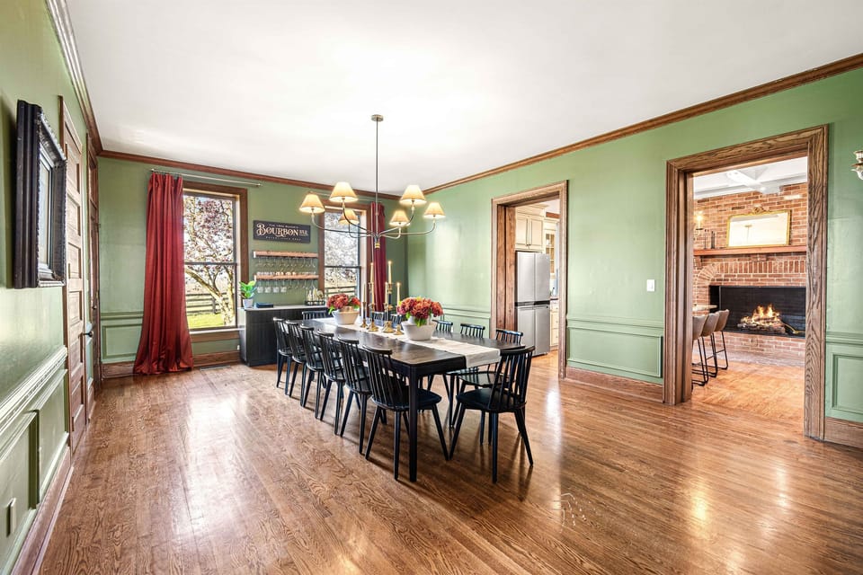 Our expansive dining room comfortably seats up to 14 guests, providing the perfect setting for memorable meals and gatherings with loved ones.