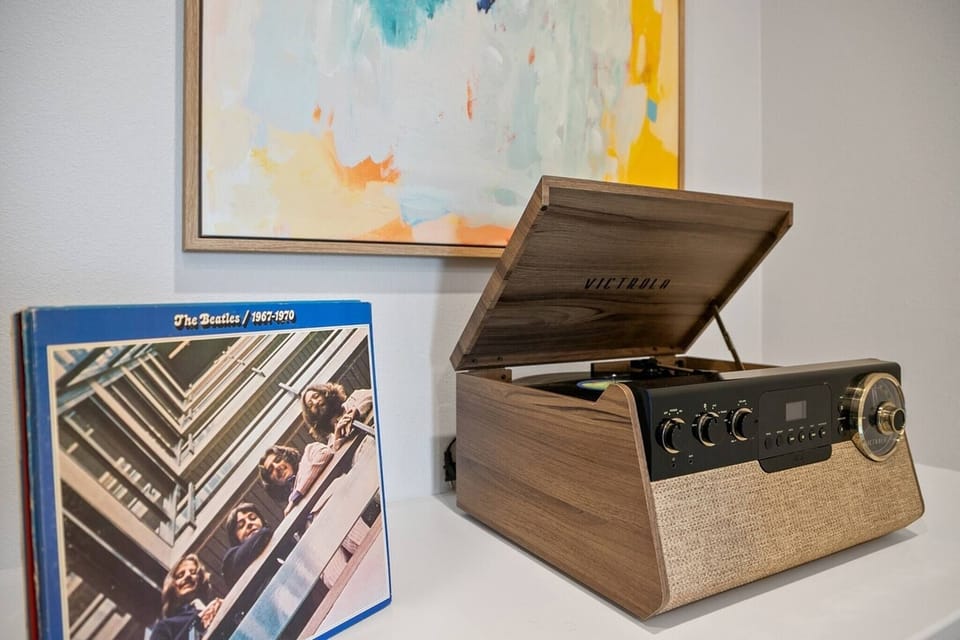 Place to play and record music