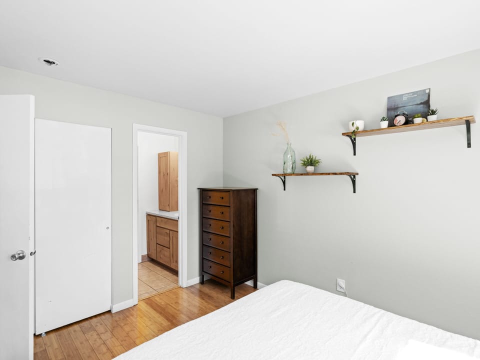 Queen Bed