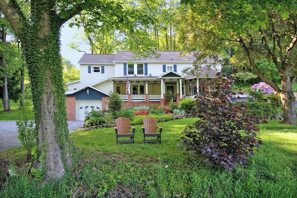 A serene and peaceful backyard, perfect for nature lovers to relax and unwind.