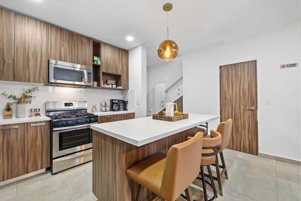 Full kitchen with essentials to get you started.
