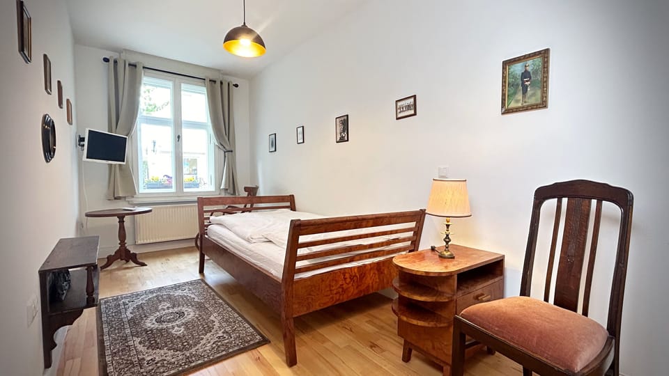 "Officers' Room" Single Room