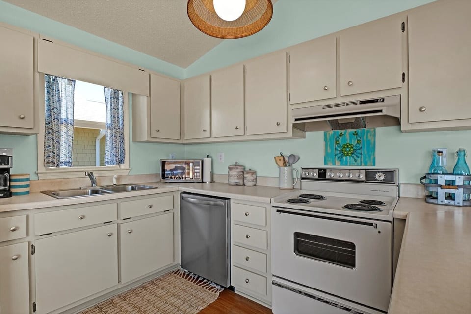 Kitchen (2)