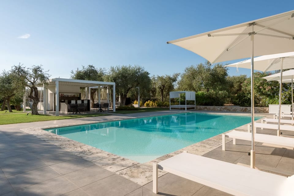 ClickSardegna Luxury Villa Mirage for 14 people, with daily maid service 