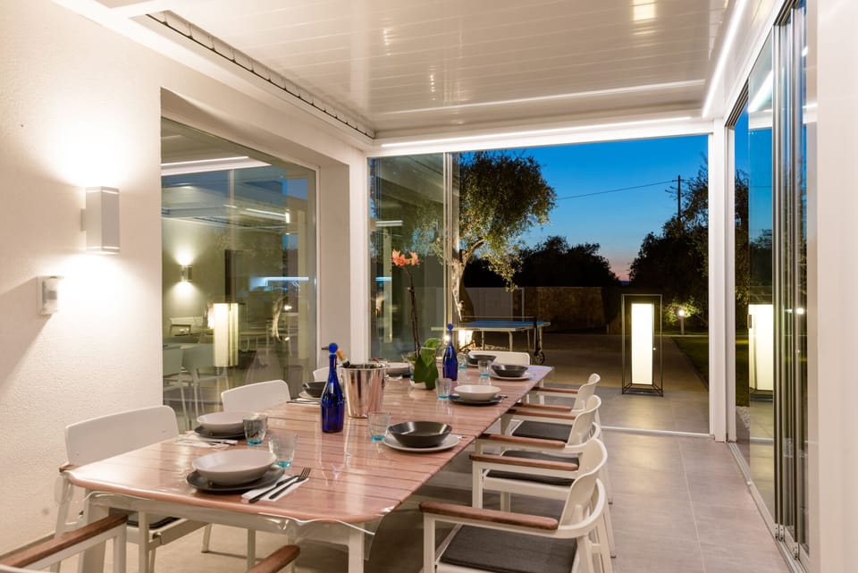 ClickSardegna Luxury Villa Mirage for 14 people, with daily maid service 