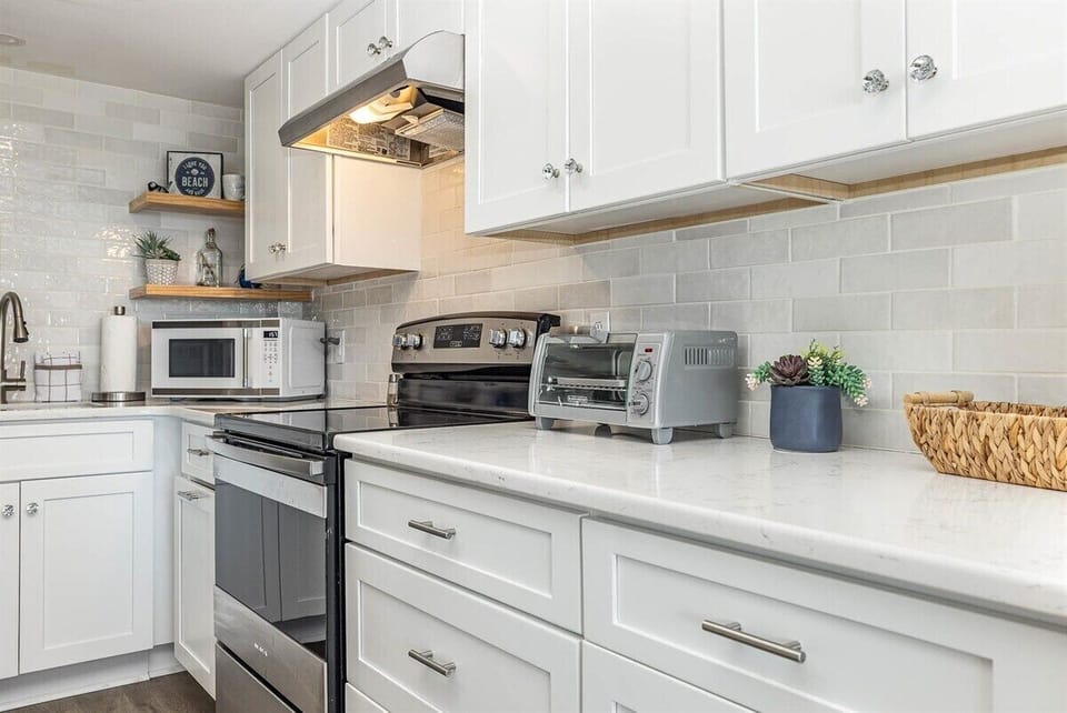 Designed for simple, no-fuss cooking with everything close at hand.