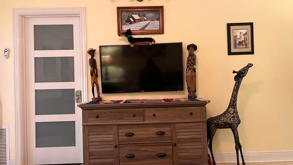 Common area living room 2