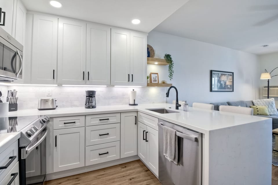 Newly remodeled kitchen.