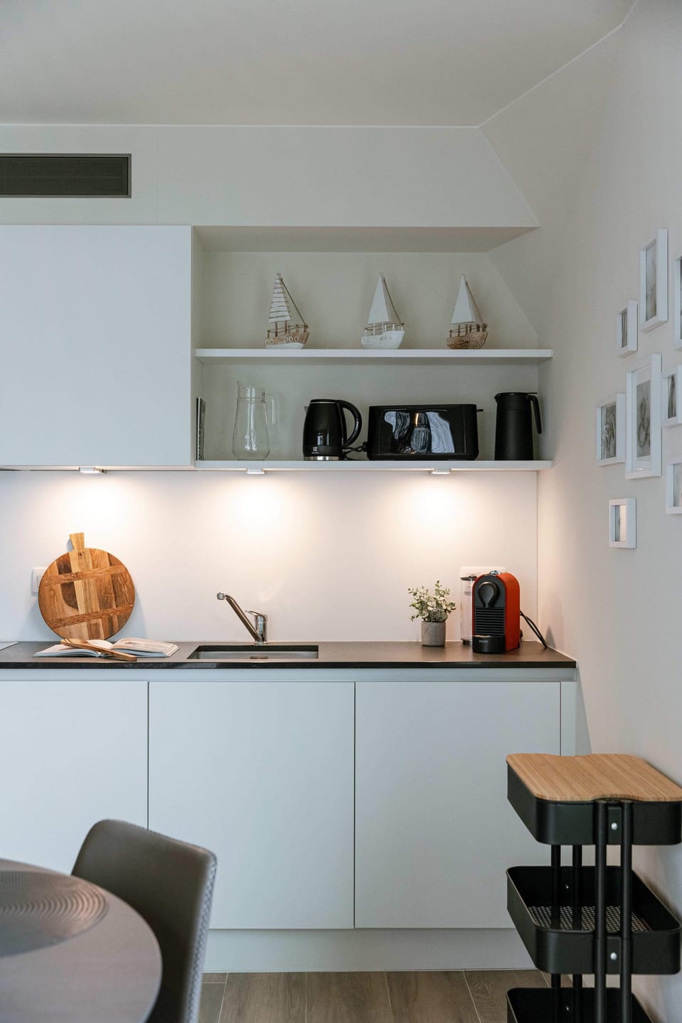 Equipped kitchen with Nespresso machine