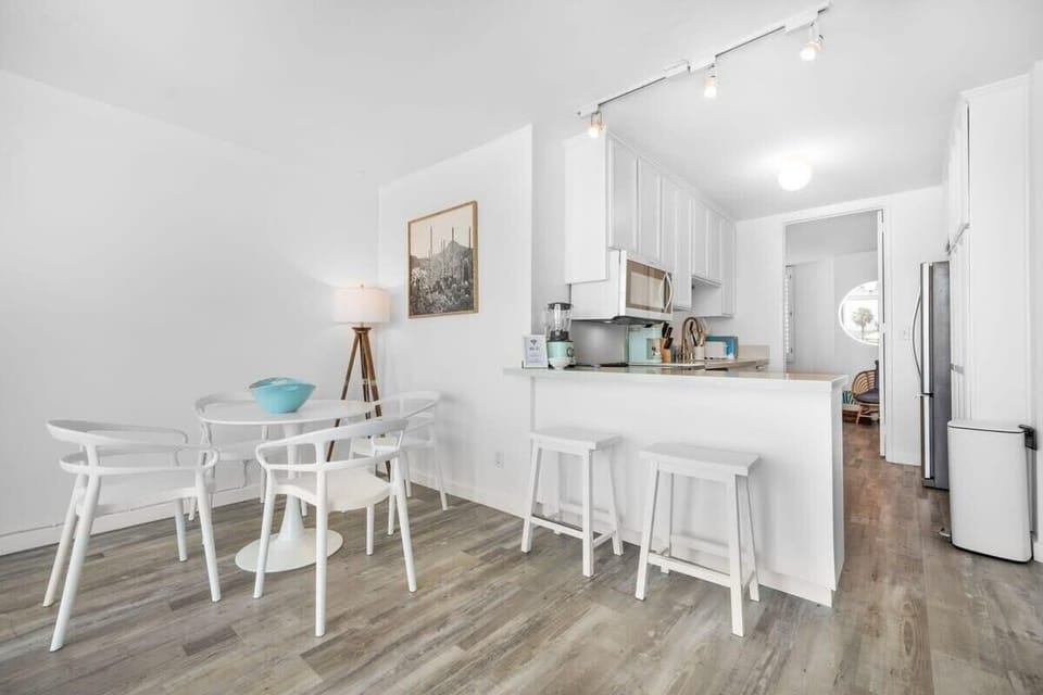 Large living area and open kitchen.
