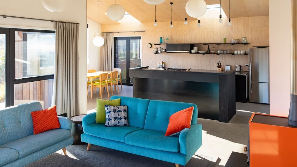 Open plan living & kitchen area