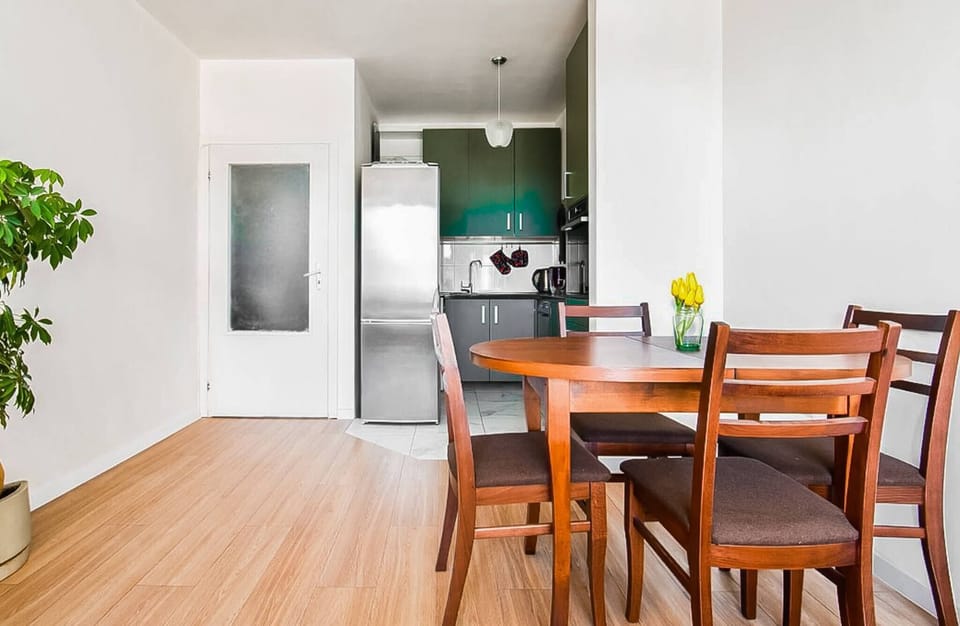 Dining table perfect for meals, work, or planning your day.
Book now and make yourself comfortable.