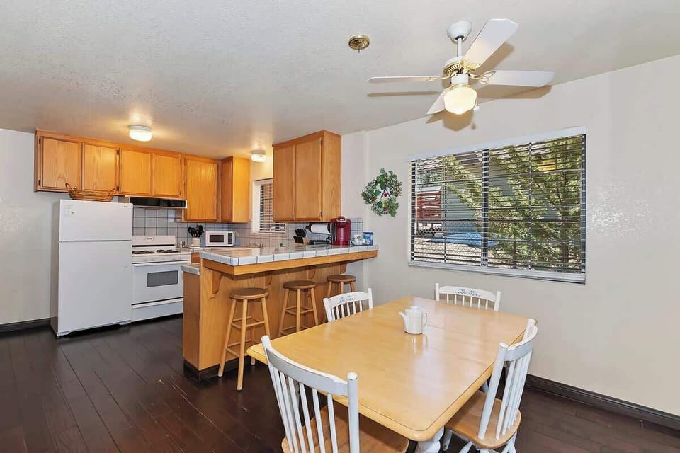 Dining Table/ Kitchen