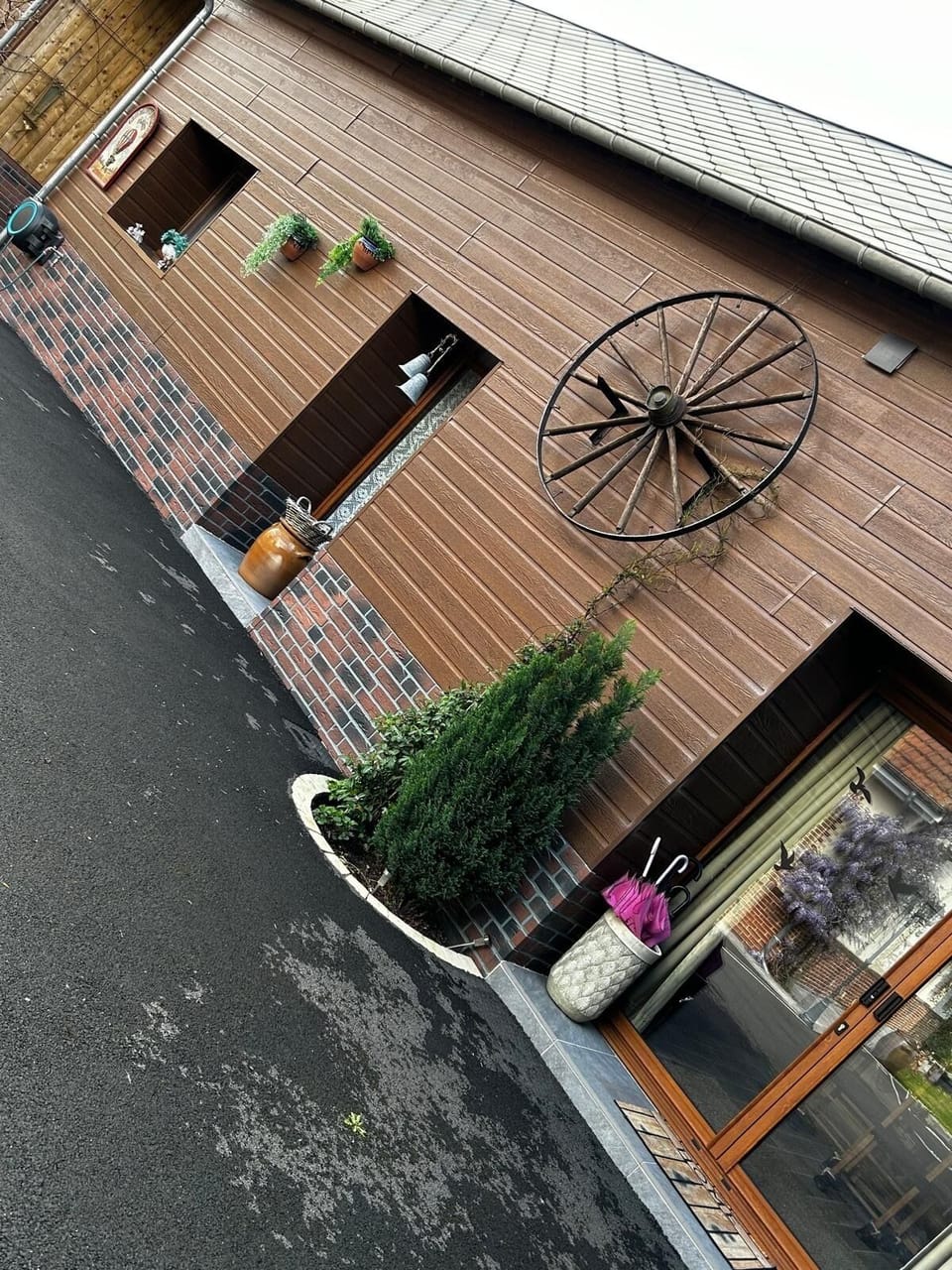 Exterior detail