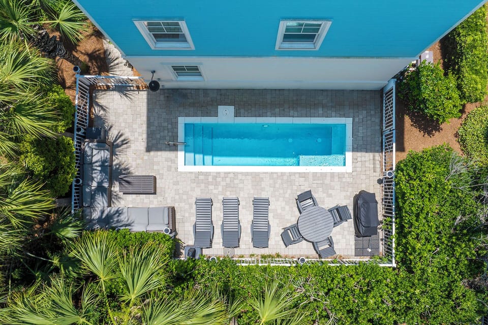 Slice of Paradise Pool Ariel Shot