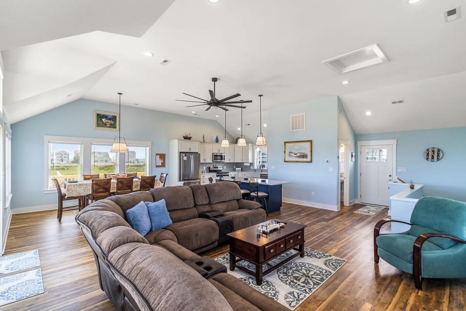 Top Level Living Area