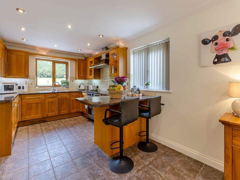 Kitchen | Derwen Haidd - Afan Holiday Cottages, llanafan/Aberystwyth