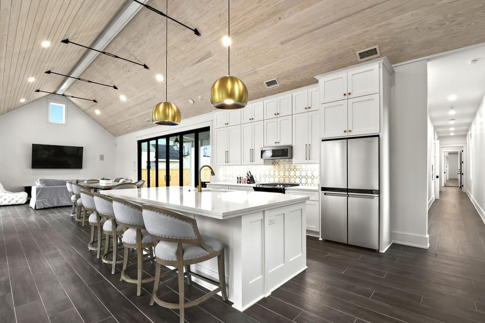 Suite a Kitchen and Living Area