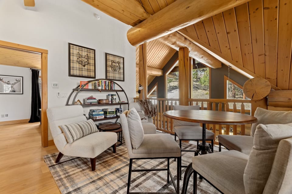 Comfy seating and lots of books, puzzles and games for kids and adults