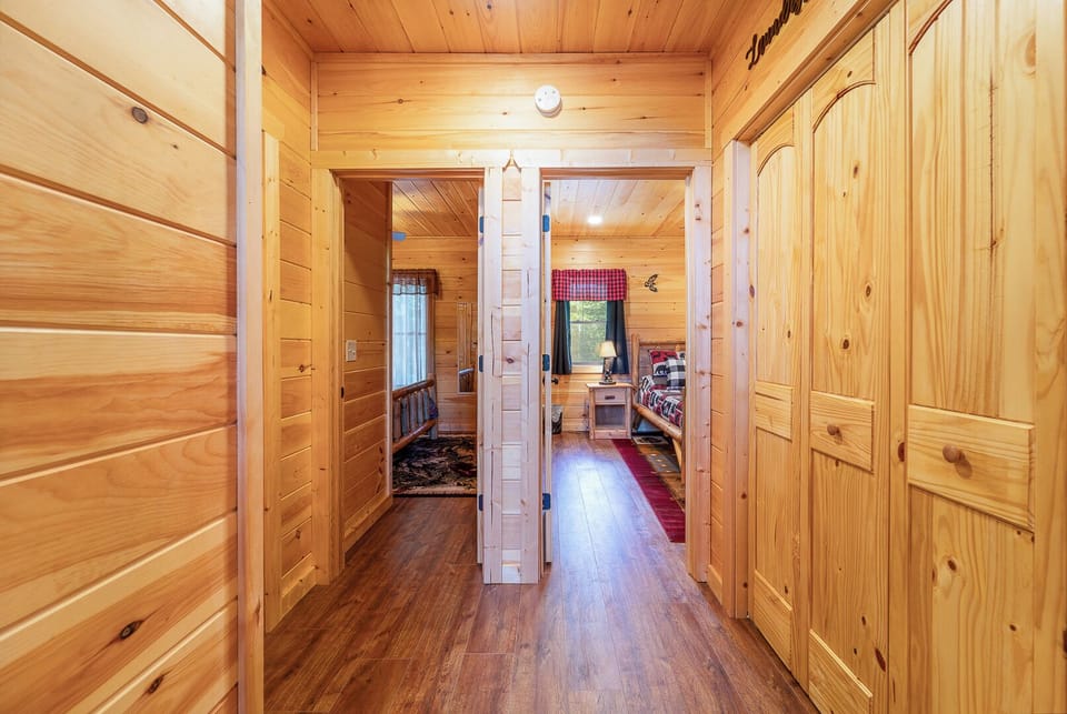 Two Bedrooms on Main Floor with Queen Beds