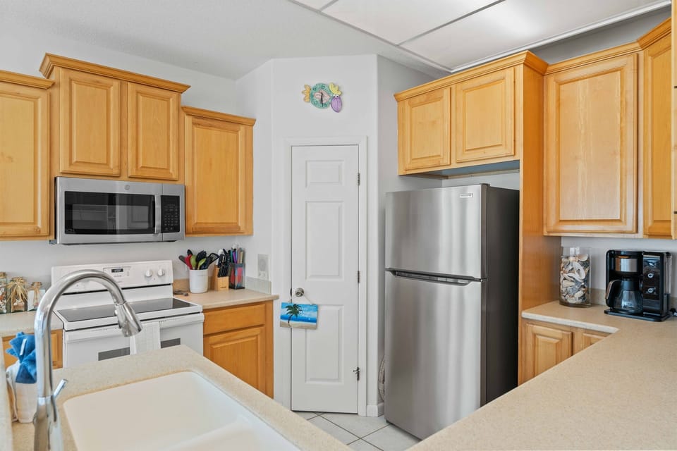 Fully stocked kitchen