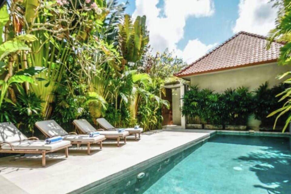 Stunning large pool, perfect to start and end the day. 