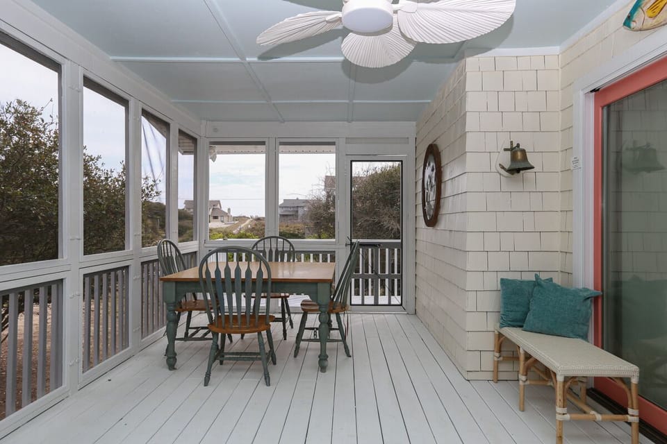 Screened Porch 2024