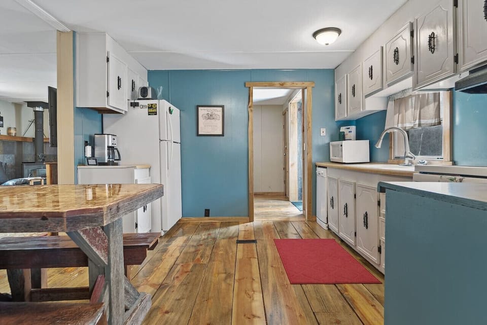 With thoughtful touches and amenities, including Wi-Fi and a smart TV for entertainment, this home  is designed for both relaxation and convenience.