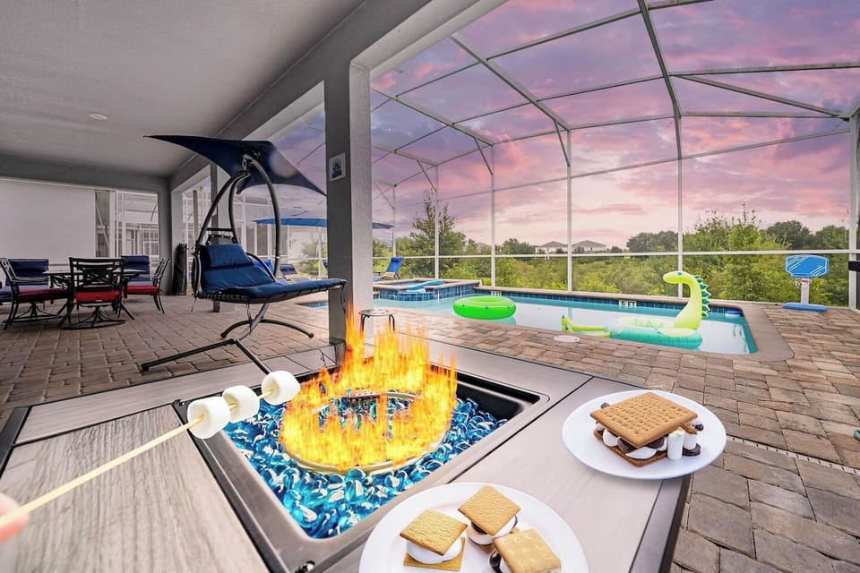✨ A relaxing outdoor escape with a fire pit 🔥 for s’mores, a BBQ grill 🍖 for family feasts, and a hammock 🌴 for laid-back comfort.