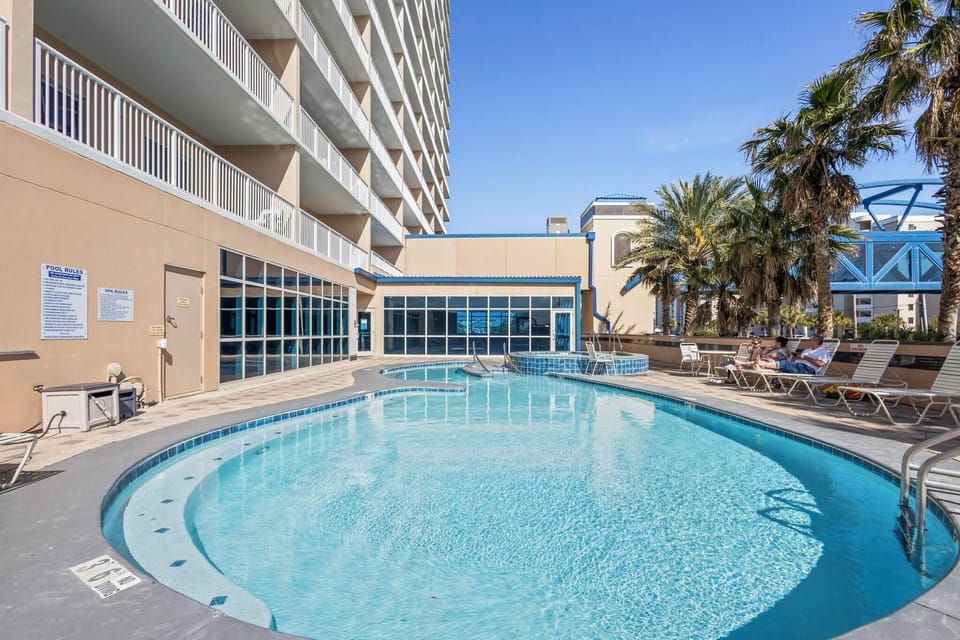 CT1804 Pool Area