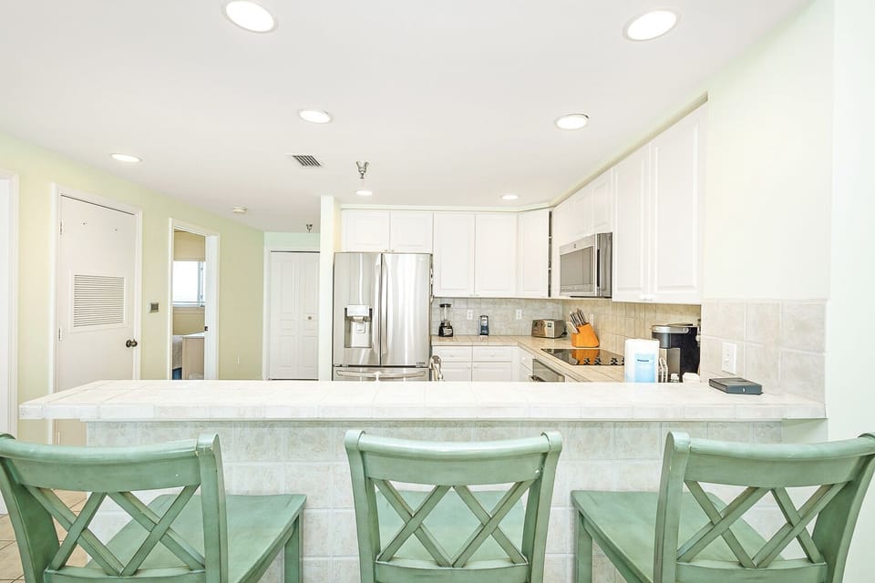 EI-803 Kitchen