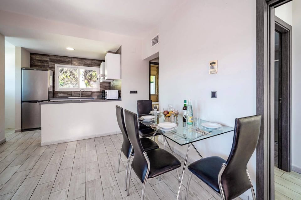 Villa Pomera Dos image