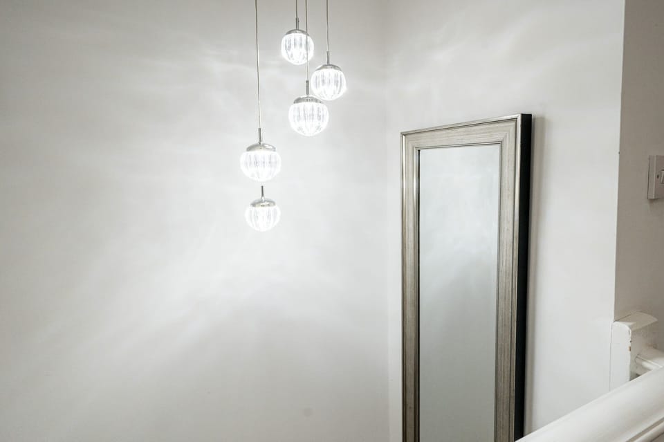 Stylish pendant, Provides a well-lit stairs