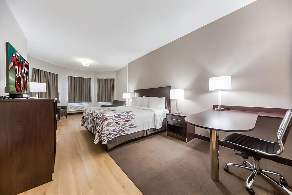 Unit with King bed. The exact unit will be assigned upon arrival. Views, colors, and decor may vary